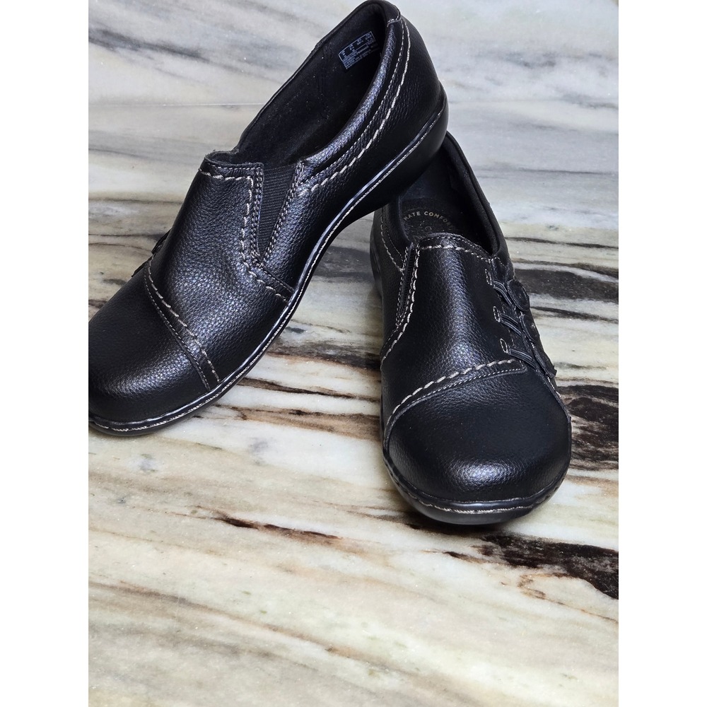 Clarks Collection Ultimate Comfort Black Leather Button Slip On Loafers Shoe 8.5